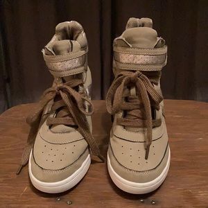 SODA platform wedges